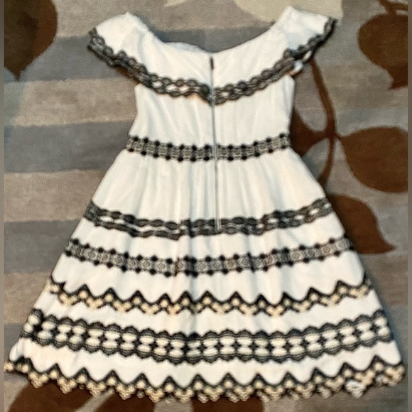 Alice + Olivia & Rozzi On/Off- Shoulder Mini Dress w Embroidered Lace Trims CL3 - Picture 7 of 8